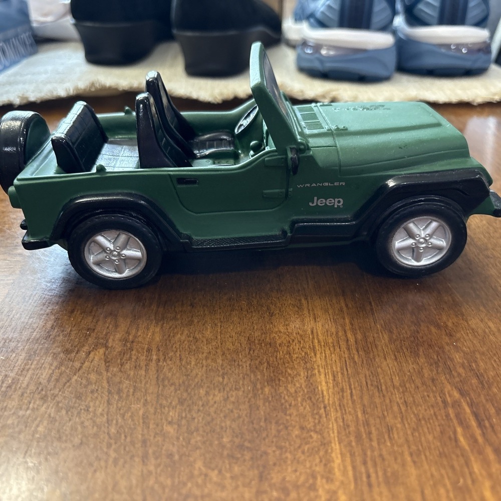 VTG Jeep Wrangler Plastic Figurine Or Dog Toy